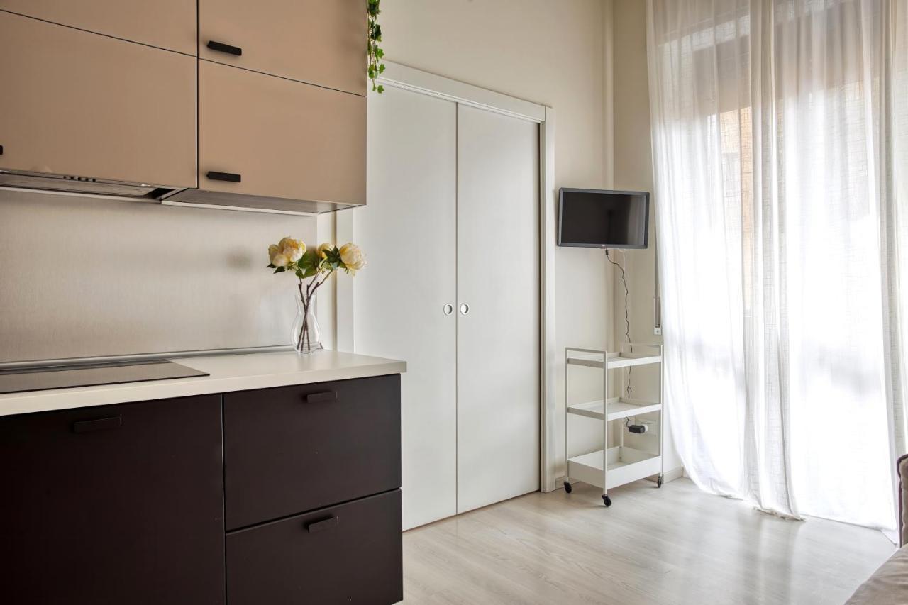 Joivy Vibrant 2Bed Apt With Balcony Milaan Buitenkant foto